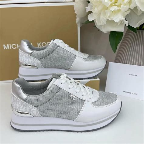 michael kors кроссовки женские
